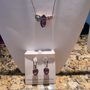 Touchstone crystal necklace and earrings set- gorgeous!